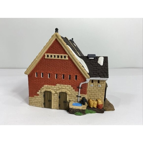 Dept 56 Dickens Village - Butter Tub Barn - Picture 2 of 6
